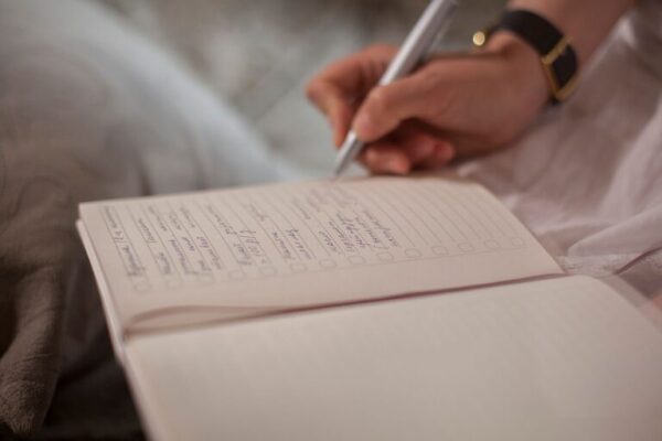 How to Track Habits and Stay Consistent for Lasting Results