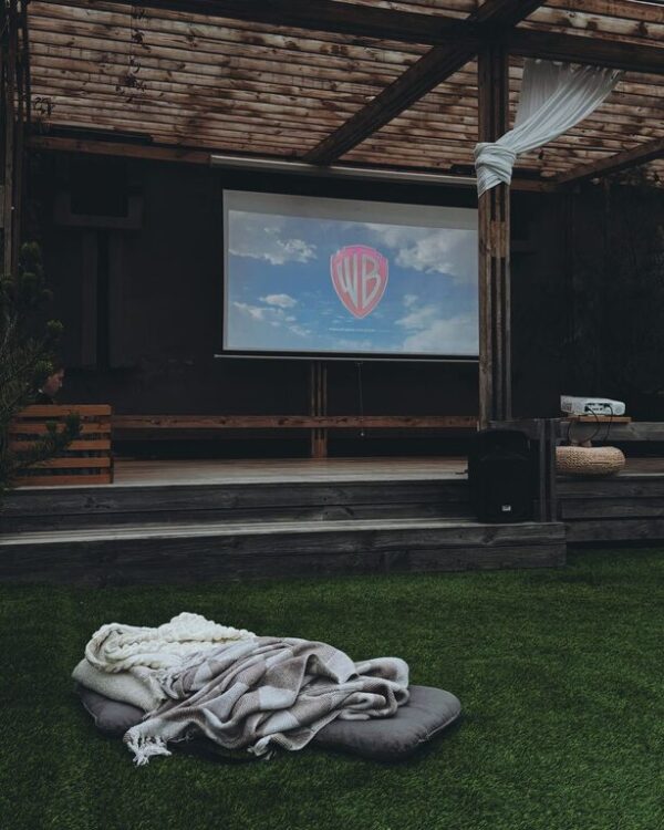 Tips for Hosting a Cozy Movie Night at Home